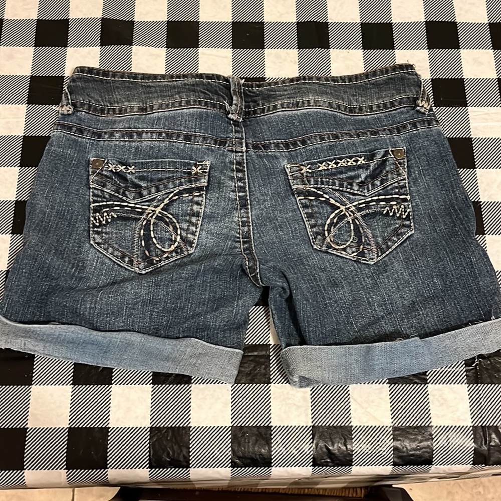 Denim Shorts. - Picture 2 of 8
